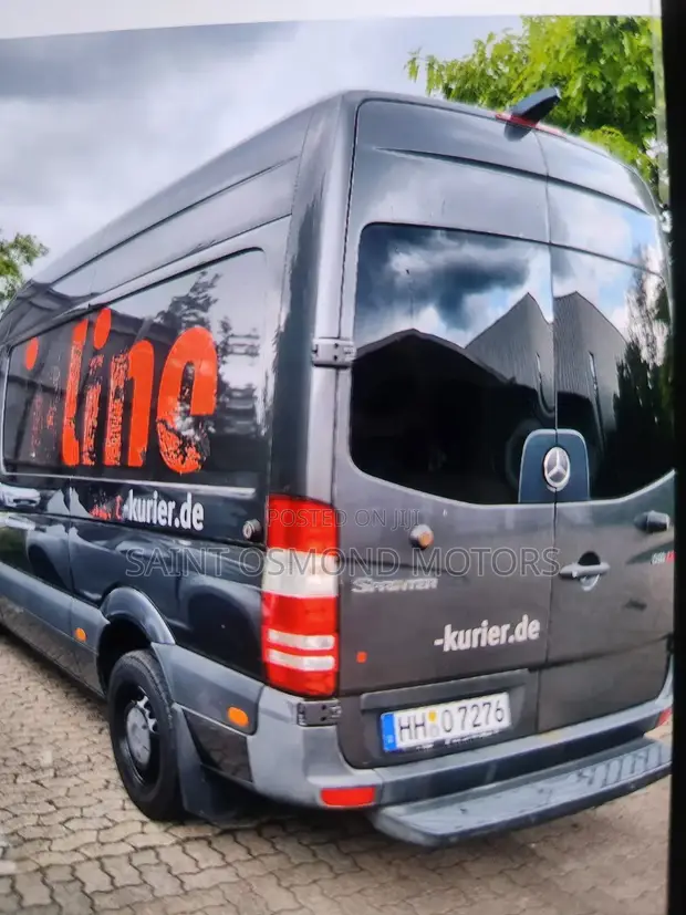 Mercedes-Benz Sprinter 2012 Grey - 1