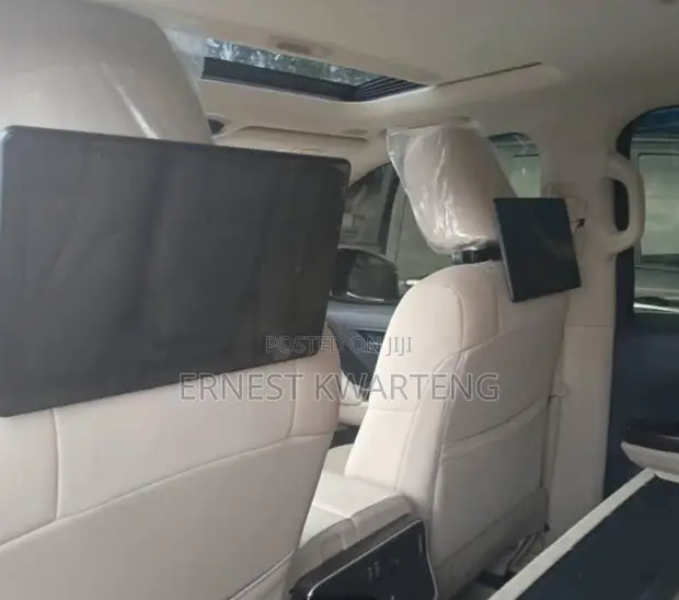 New Toyota Land Cruiser LC300 VX-R 2024 White - 1