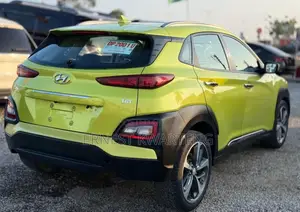2018 Hyundai Kona - Push Start, Sunroof