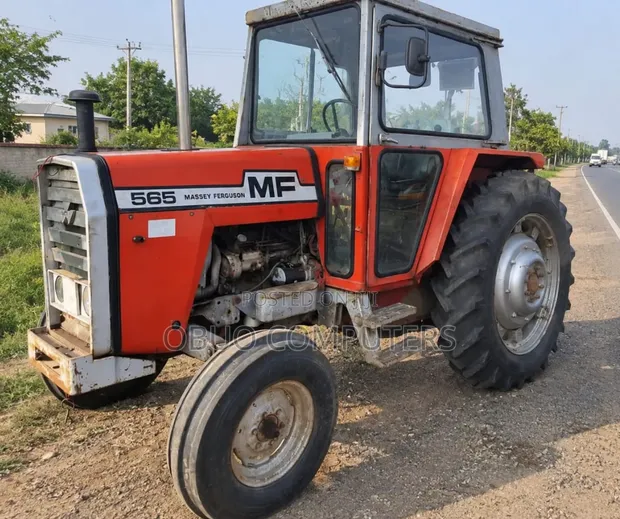 Massey Ferguson MF375 Tractor - 1