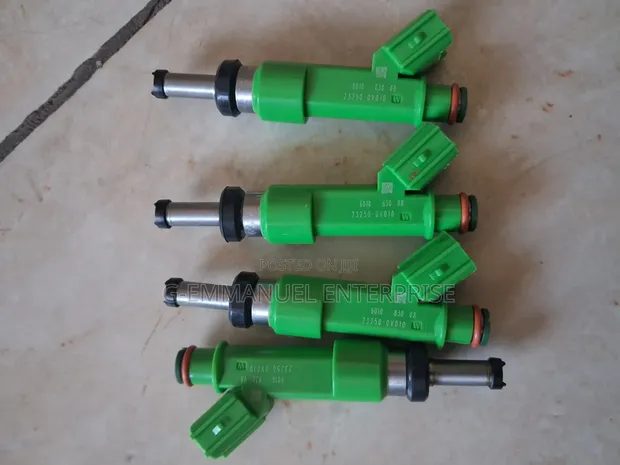 Toyota Camry 2009-17 Fuel Injectors (4 Set) - 1