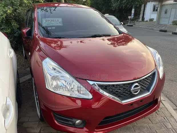 2014 Nissan Tiida 1.5L 16V Red - 1
