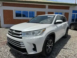 Toyota Highlander 2019 White
