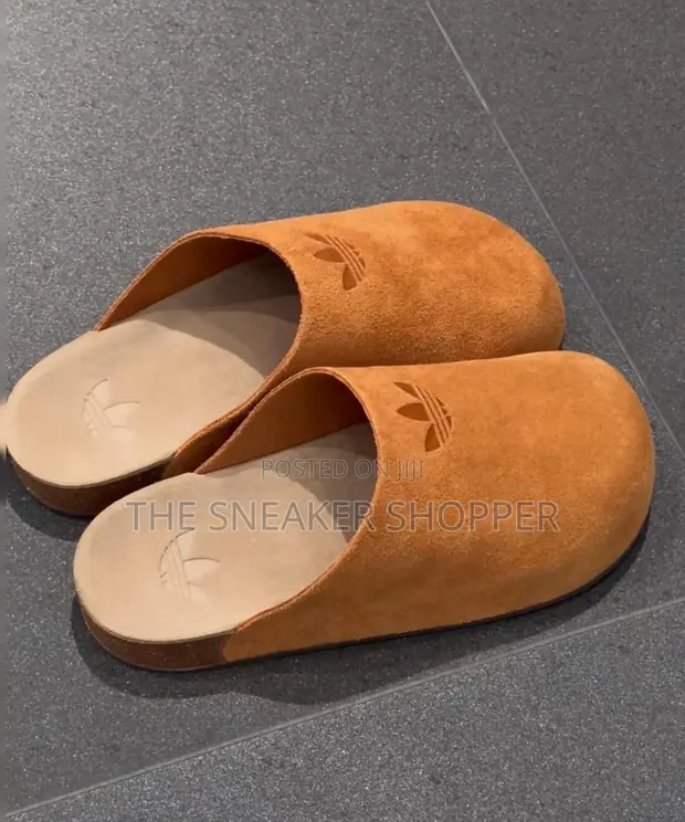 Adidas Adilette Clogs - Brown - 1
