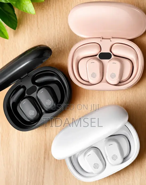 Universal Ear Pods - 1
