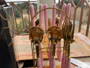 24-Piece Cutlery Set with Stand