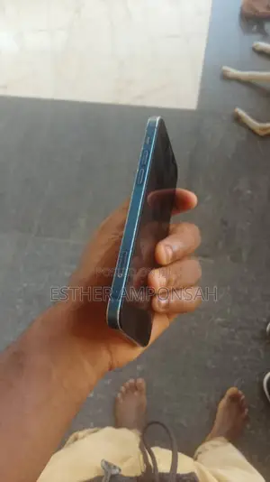 Apple iPhone 12 64GB Blue