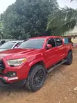 Toyota Tacoma 2017 Red - 3