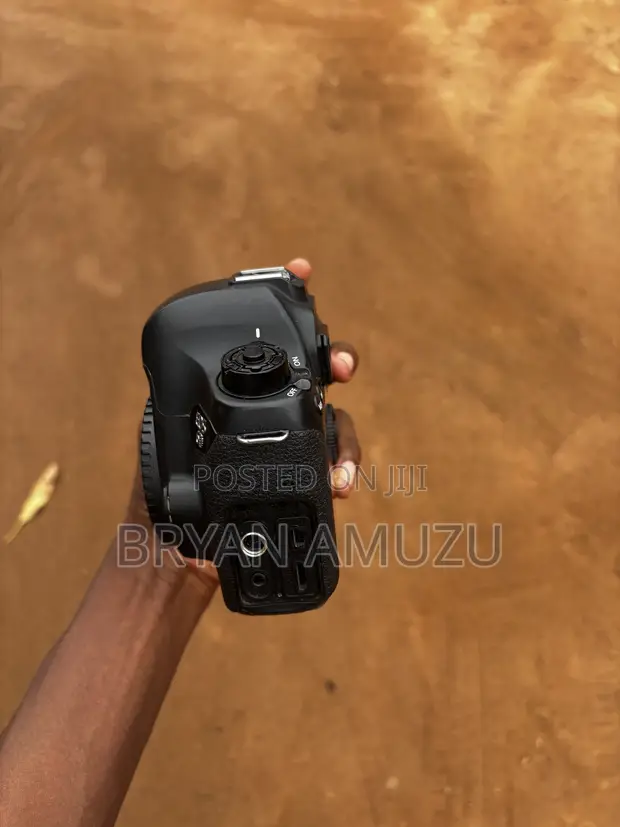 Canon EOS 6D Digital Camera - 1