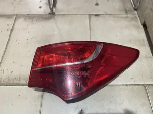 Hyundai Santa Fe 2013-2015 Tail Light