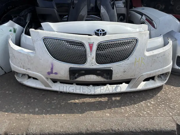 Pontiac Vibe 2005 Front Bumper - 1