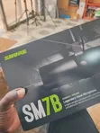 Shure SM 7B Professional Microphone - 3