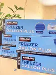 Kirkland Signature Freezer Gallon Ziplock Bags (380 Count) - 3