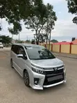 Toyota Voxy 2014 Silver - 3