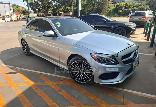 Mercedes-Benz C300 2015 Silver - 1