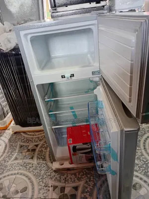 Westpool 95L Refrigerator - Super Freezing