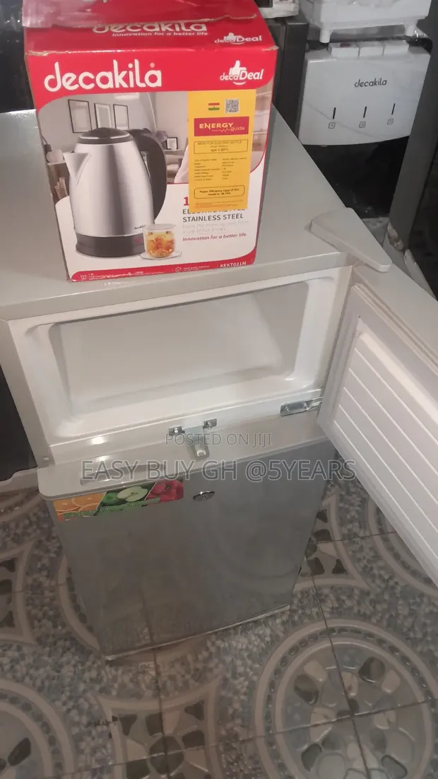 Westpool 95TM Refrigerator (106L) - 1