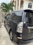 Toyota Voxy 2013 Black - 2