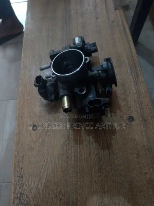 Toyota Corolla II Vehicle Throttle Body - 1