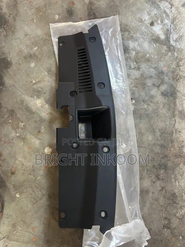 Honda CR-V 2020-2021 Front Grille Upper Cover - 1