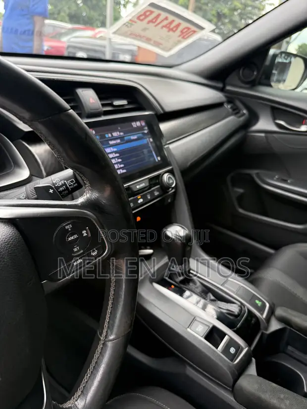 2017 Honda Civic Sport Hatchback (1.5L) - 1