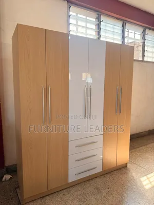 Wood-Mode 4-Door Fitted Wardrobe - White Gloss