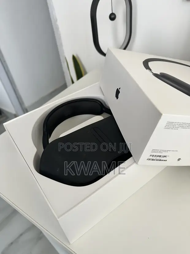 Apple AirPods Max (2nd Gen) - 1