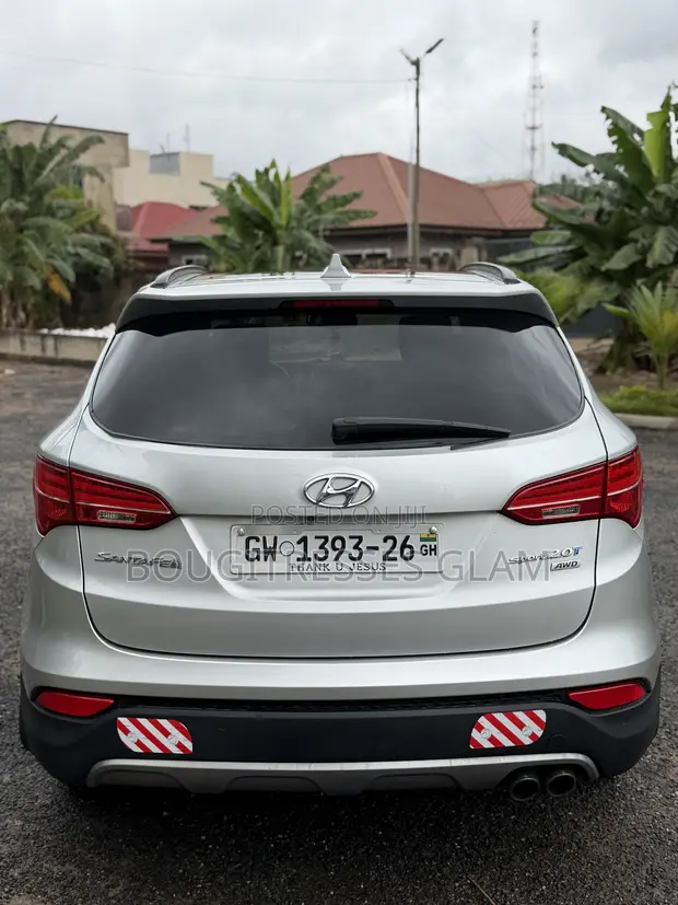 Hyundai Santa Fe 2015 Silver - 1