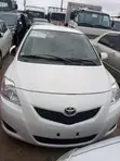Toyota Belta 2010 White - 2