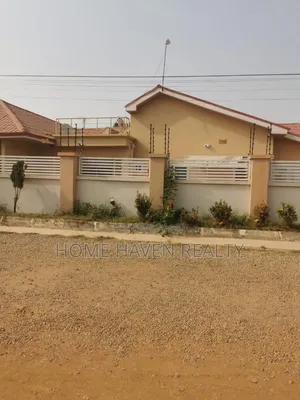 5 Bedroom House for Rent in Spintex Total