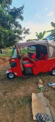 Bajaj RE 2025 Red - 5
