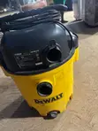DEWALT 12-Gallon 5.5 HP Poly Wet/Dry Vacuum (DXV12P) - 1