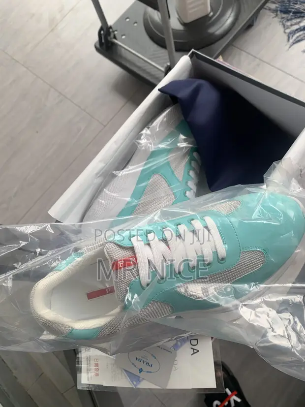Prada Green Leather Sneakers - Size 43 - 1