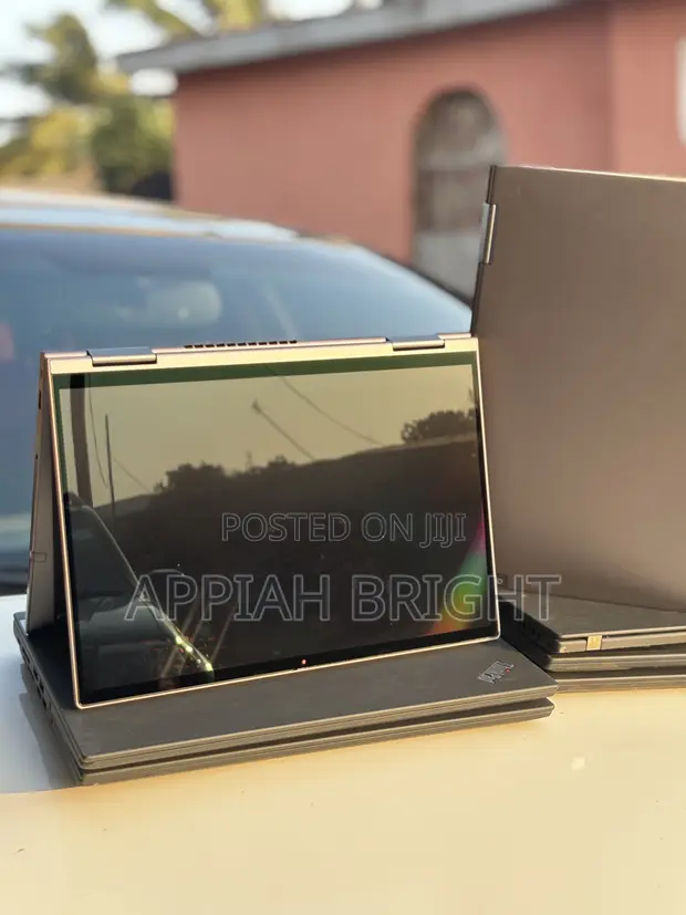 Lenovo ThinkPad X1 Yoga Gen 6 Laptop - 1