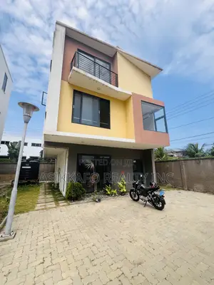 3-Bedroom Townhouse for Rent in Tseaddo, Goil Station Area