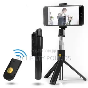 Remote Control LED Phone Holder Stand Selfie Stick
