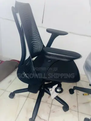 Herman Miller Luxury Executive Chair