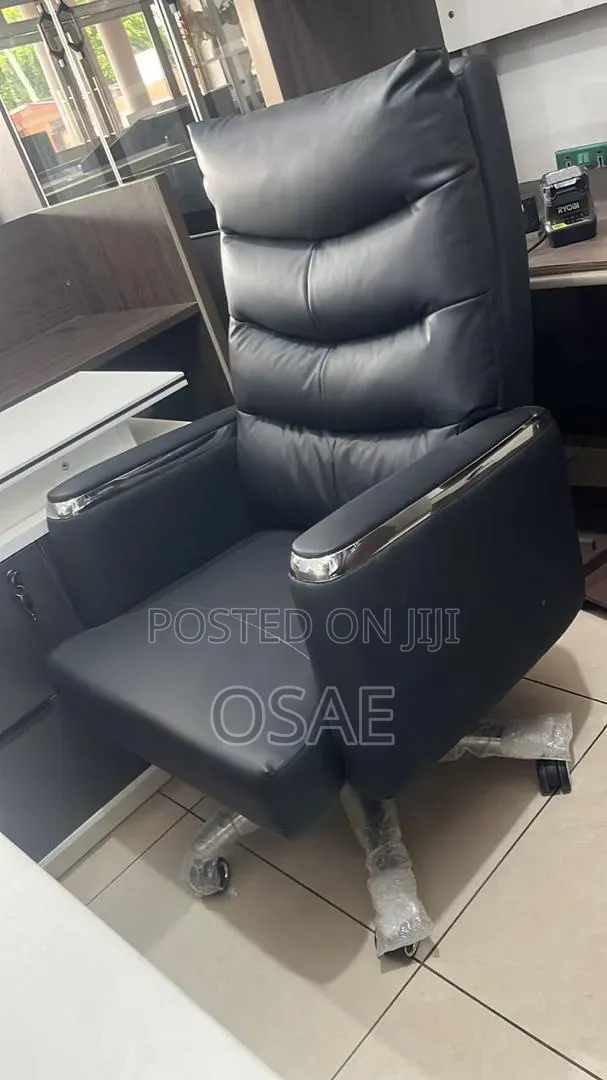Executive Office Chair - Royal Comfort - 1