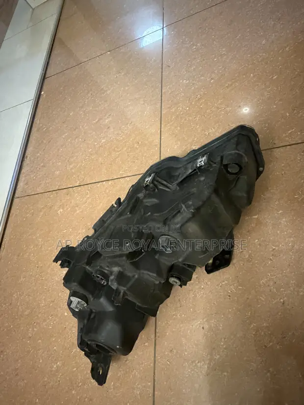 Honda Civic Touring Headlight - Passenger Side - 1