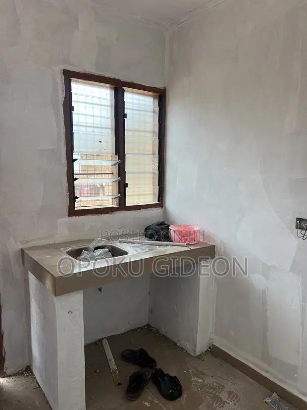 1-Bedroom Apartment for Rent in Ablekuma, Olebu - 1