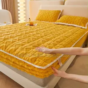 Brand New Fitted Queen Size Bed Cover with Pillow Cases