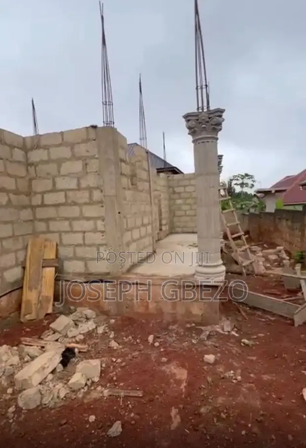 7-Bedroom House for Sale in Kumasi Metropolitan - 1
