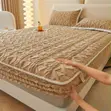 King Size Fitted Bedcover with 2 Pillow Cases - 3