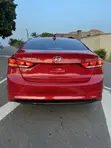 Hyundai Elantra 2017 Red - 4
