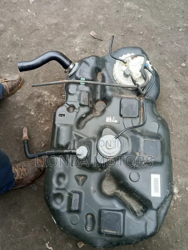 Toyota Yaris Fuel Tank - 1