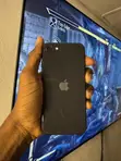 New Apple iPhone SE (2022) 64GB Black - 2
