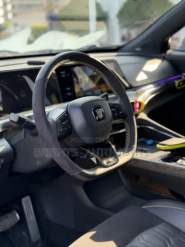 Changan UNI-T 1.5 FWD 2022 Green - 1