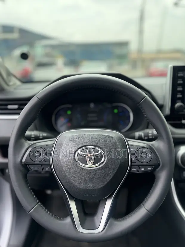 2021 Toyota RAV4 Limited Hybrid - 1