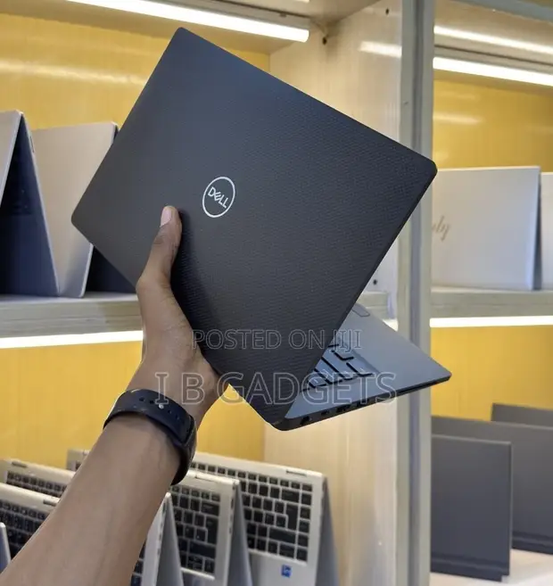Dell Latitude 7400 Laptop - Intel Core i5, 8GB RAM, 256GB SSD - 1