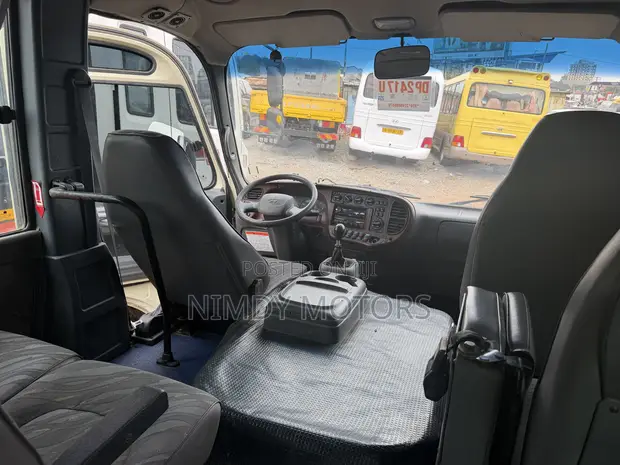 Hyundai County 2016 Grey - 1